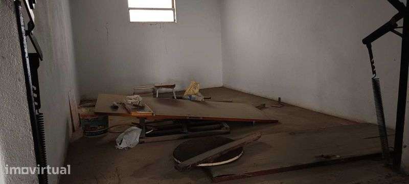 Vende-se garagem na Rua Leonardo Da Vinci - Grande imagem: 3/3