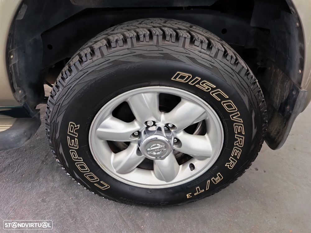 Nissan Terrano II 2.7 TDi Luxury - 8