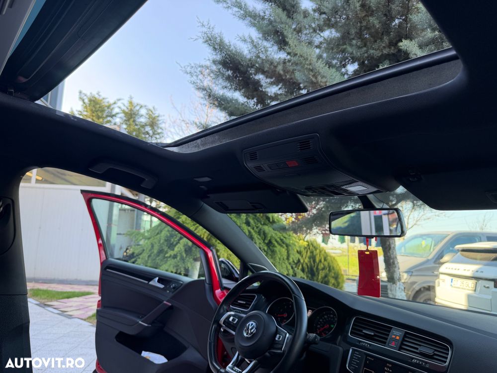 Volkswagen Golf 2.0 GTI DSG - 28