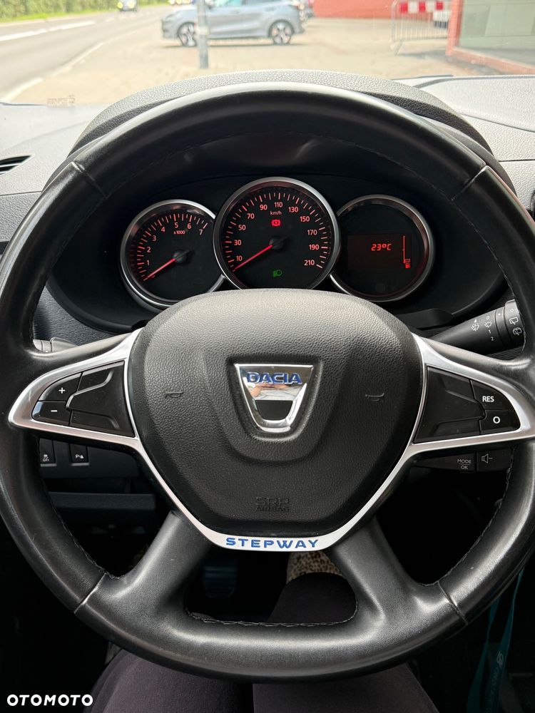 Dacia Lodgy 1.5 Blue dCi SL Celebration S&S EU6d - 17