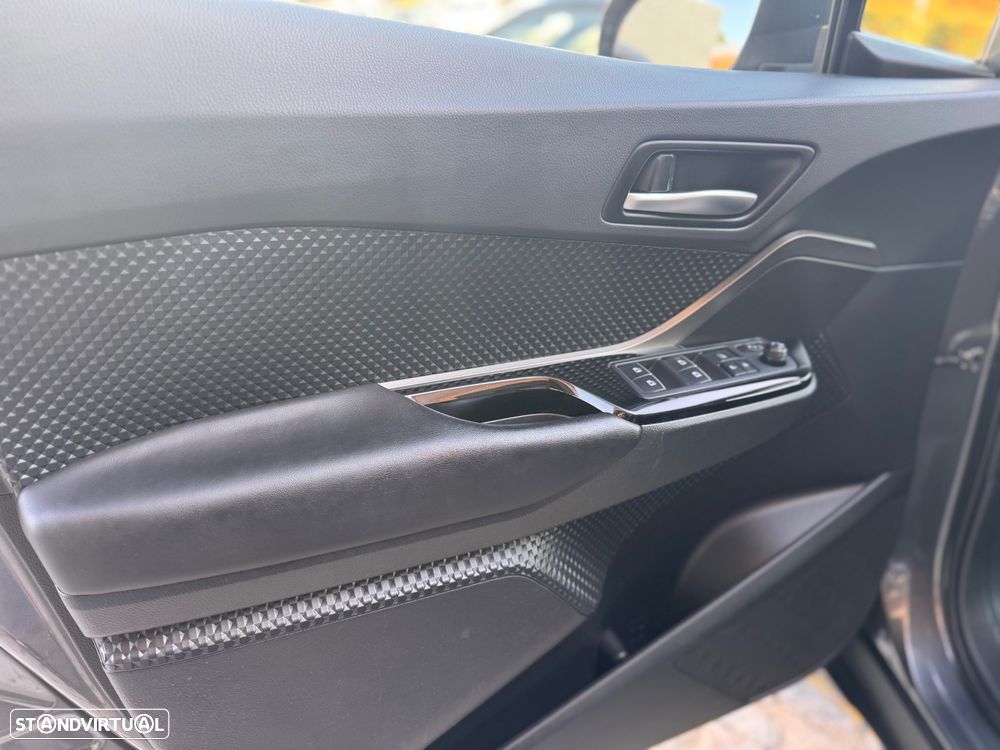 Toyota C-HR 1.2 Turbo - 7