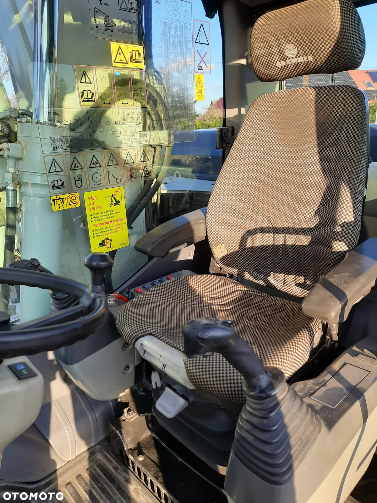 Komatsu 148 (2012r) 160 PW 140 - 9