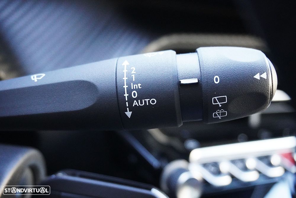 Peugeot 208 1.2 PureTech Allure Pack - 27