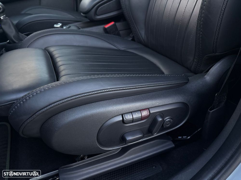 MINI Countryman Cooper SE Premium Untamed Edition Auto - 13