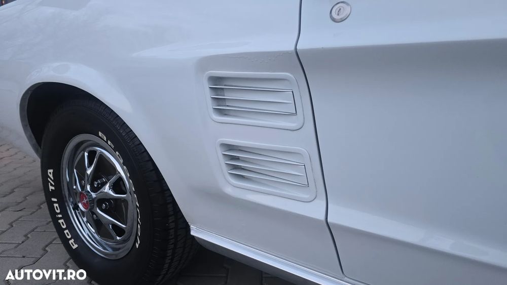 Ford Mustang - 5