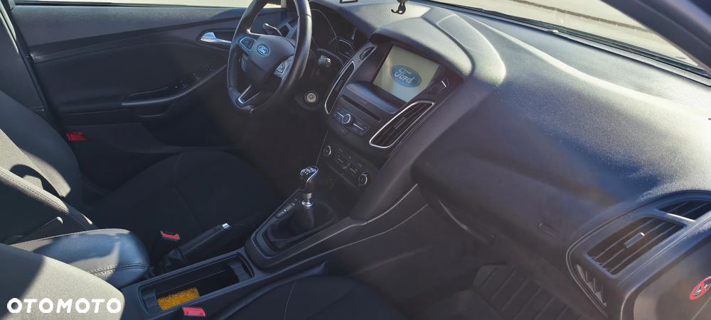 Ford Focus 1.0 EcoBoost Edition - 16