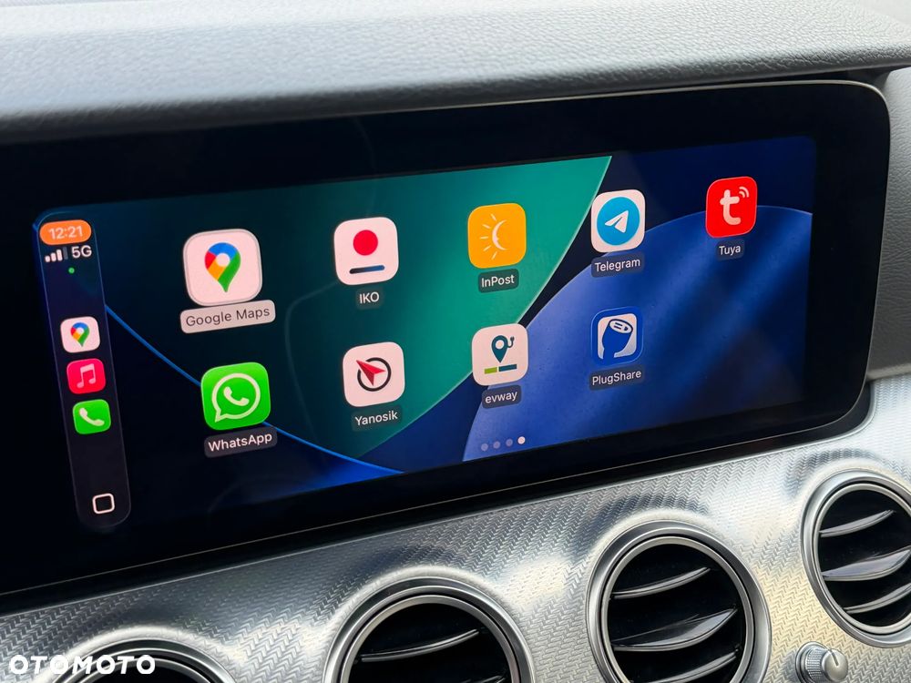 Mercedes-Benz Klasa E 220 d 4-Matic 9G-TRONIC - 21