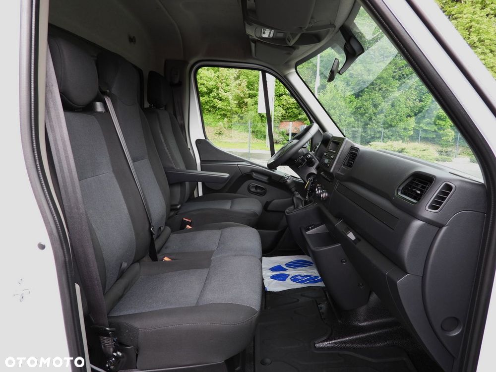 Renault MASTER  PLANDEKA 10 PALET WEBASTO TEMPOMAT LEDY PNEUMATYKA KLIMATYZACJA  165KM - 36