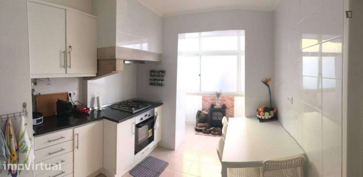 Quarto - localizado em Arroios Lisbon - Grande imagem: 4/11