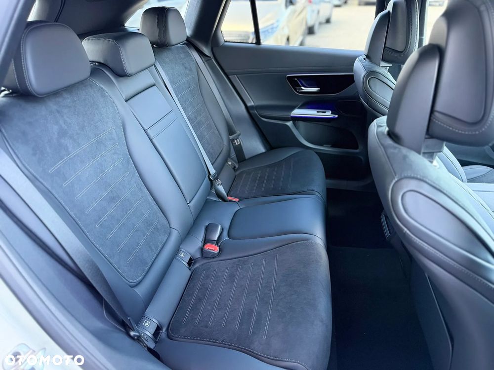 Mercedes-Benz GLC - 29
