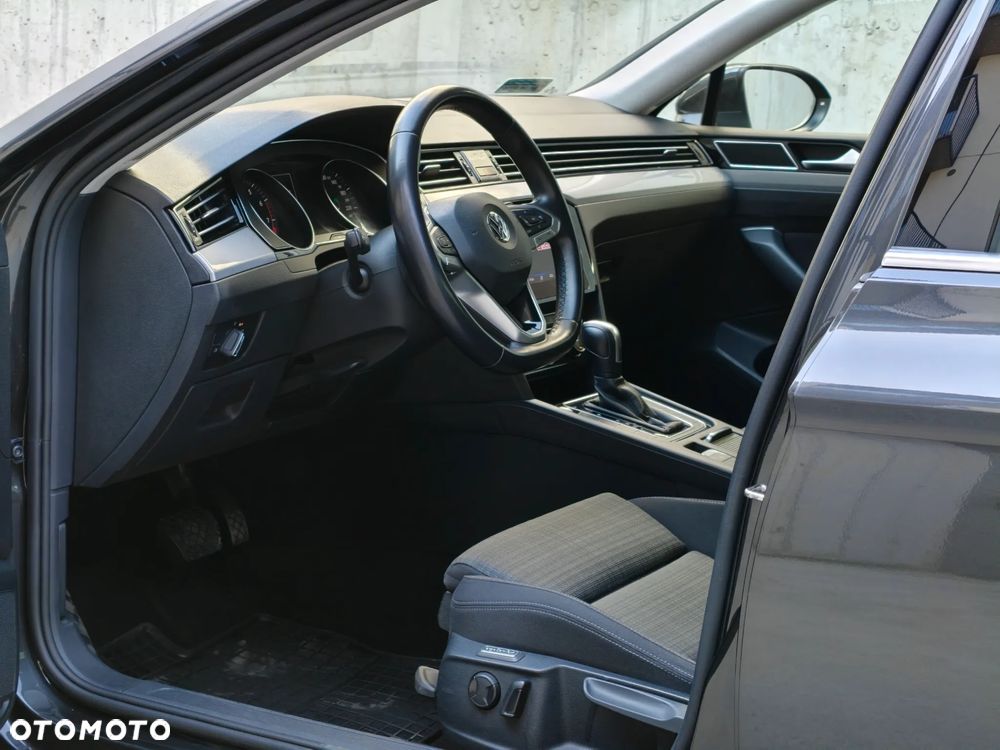 Volkswagen Passat 1.5 TSI EVO Business DSG - 25