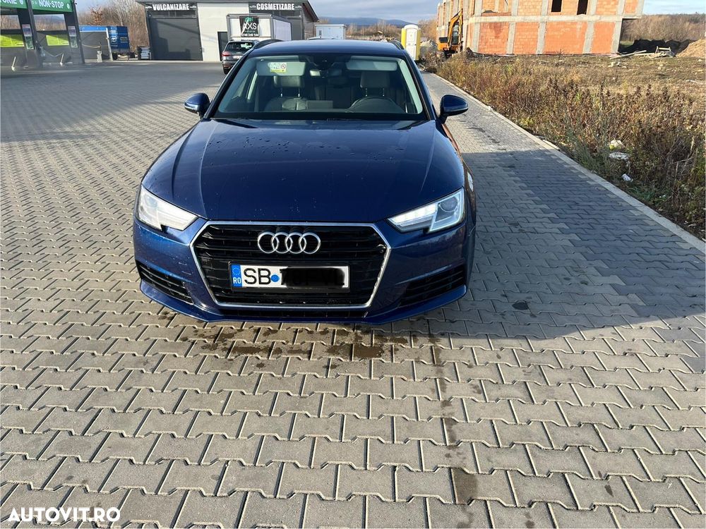 Audi A4 Avant 2.0 TDI Design - 1