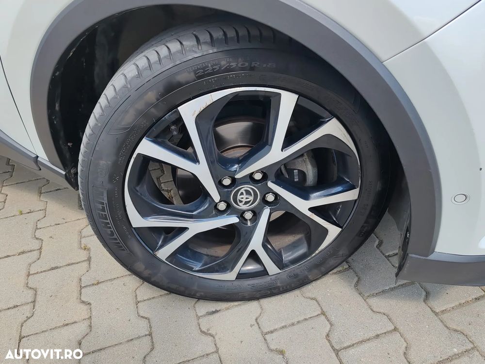 Toyota C-HR 1.8 HSD 4x2 CVT C-lassy LED - 21