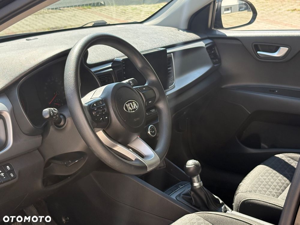 Kia Rio 1.2 M - 10