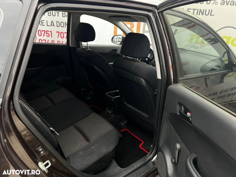 Hyundai i30 1.6 CRDI Classic - 29