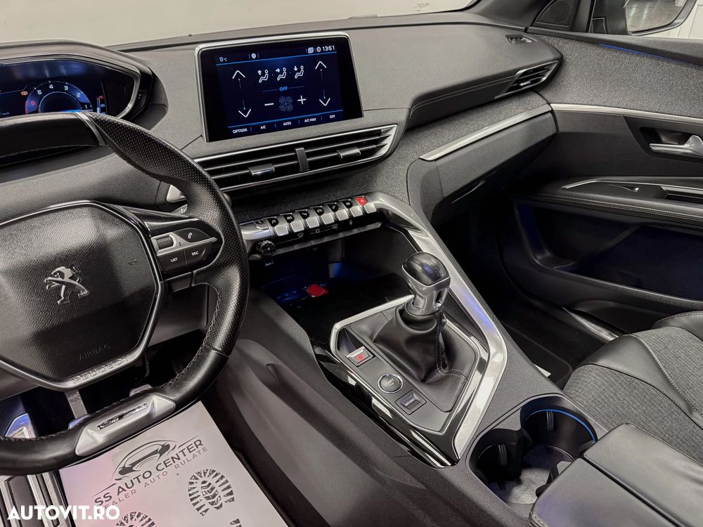 Peugeot 3008 1.2 PureTech Turbo S&S GT-Line - 32