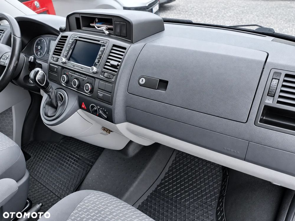 Volkswagen Transporter - 21
