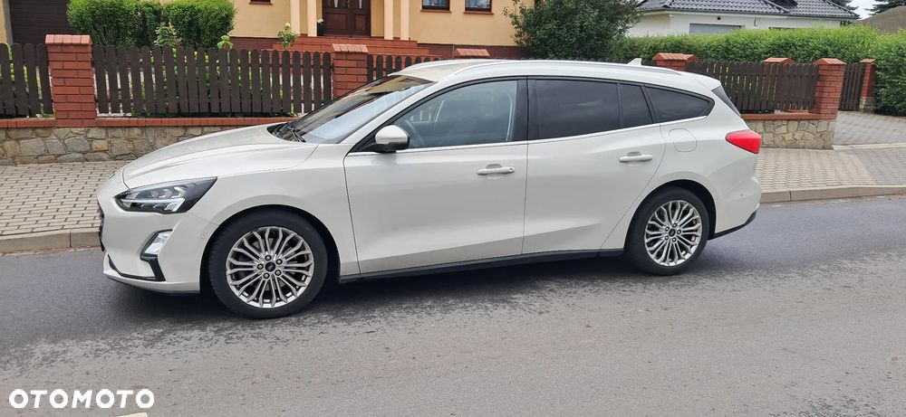 Ford Focus 1.5 EcoBoost Titanium ASS PowerShift - 9