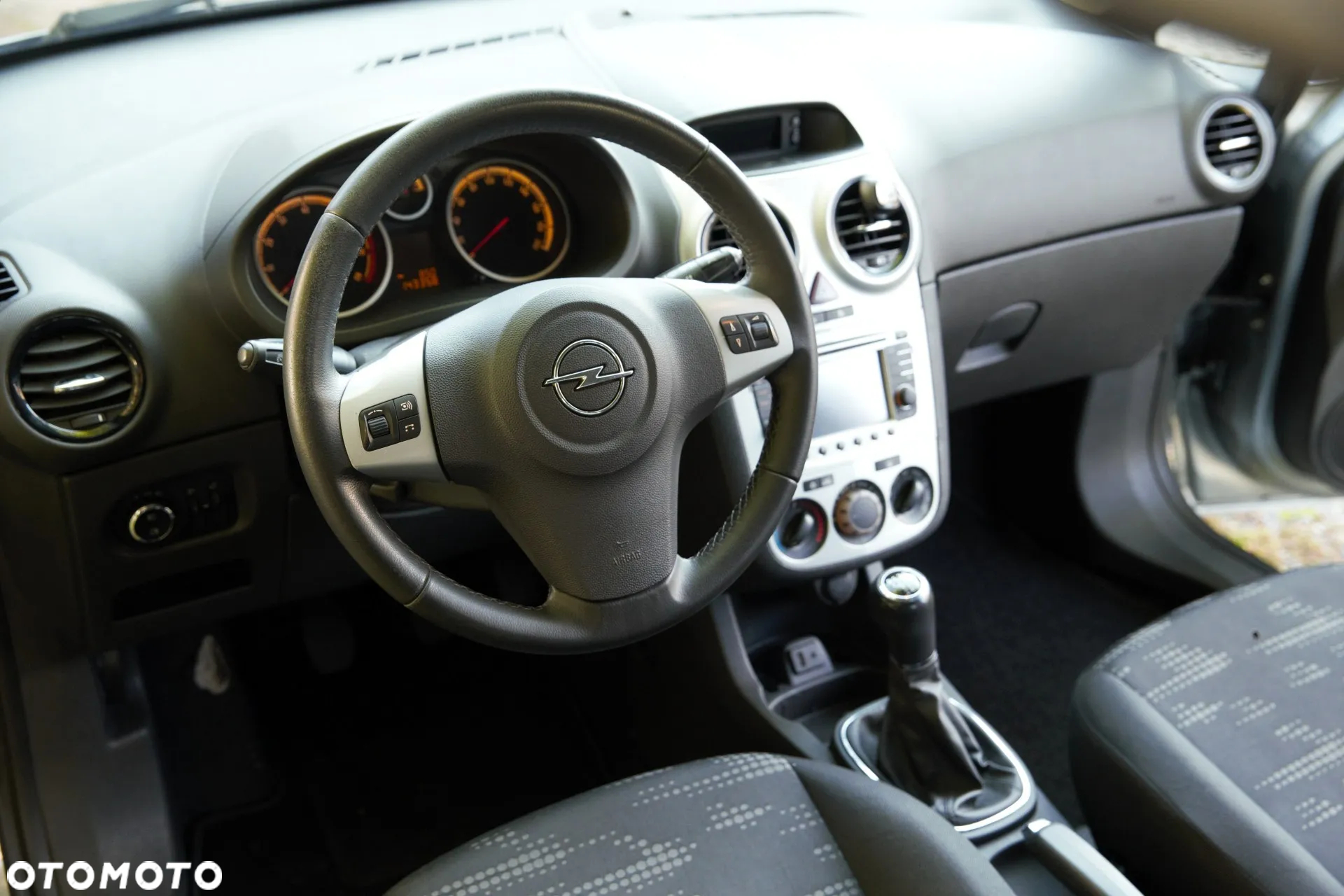 Opel Corsa - 21