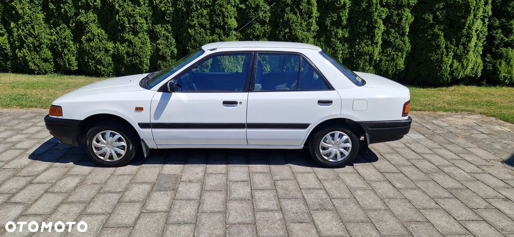 Mazda 323 1.7 D GLX - 2