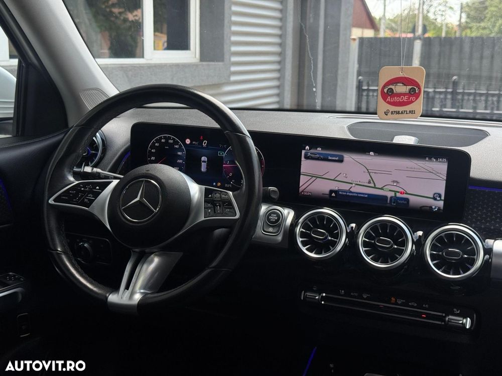 Mercedes-Benz GLB - 9