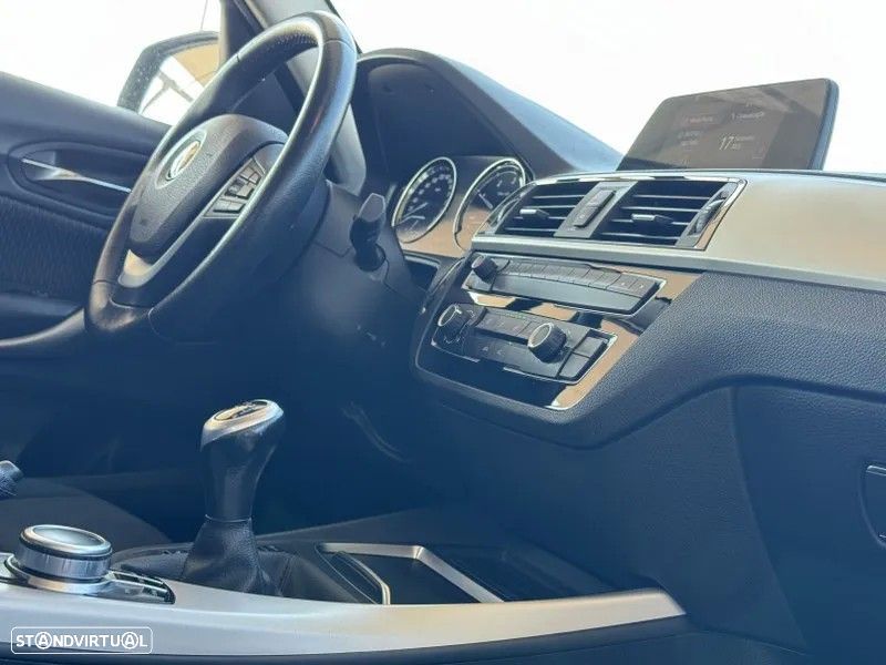 BMW 116 d Line Sport - 28