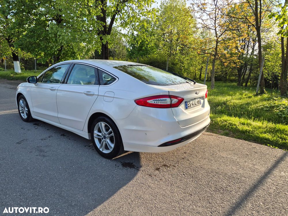 Ford Mondeo 2.0 TDCI Start-Stopp PowerShift-Aut Business Edition - 4