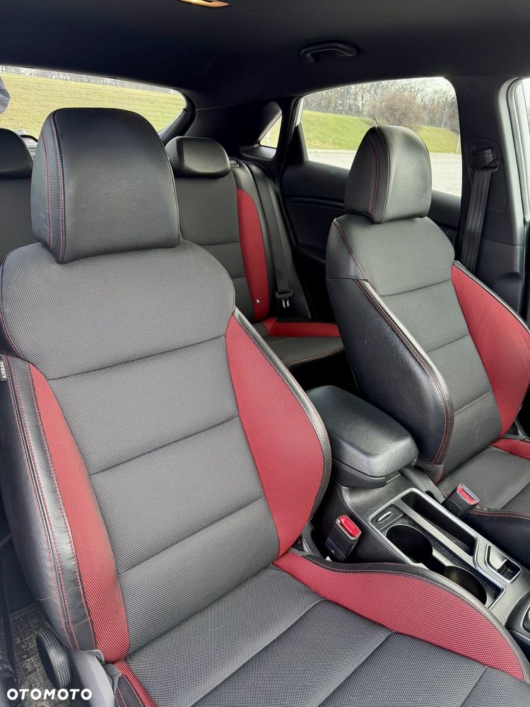 Hyundai i30 1.6 T GDI Turbo - 19