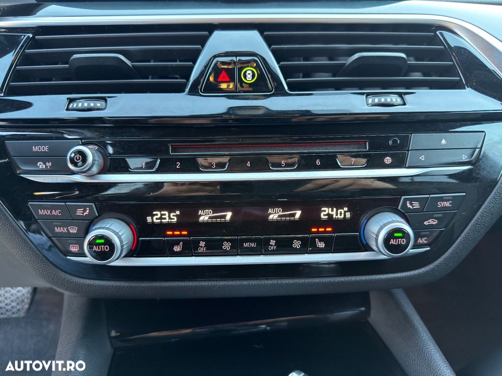 BMW Seria 5 520d xDrive AT - 14