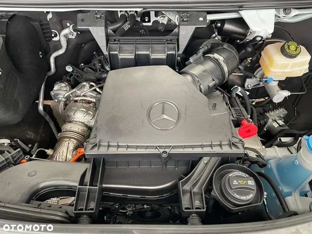 Mercedes-Benz Sprinter - 7