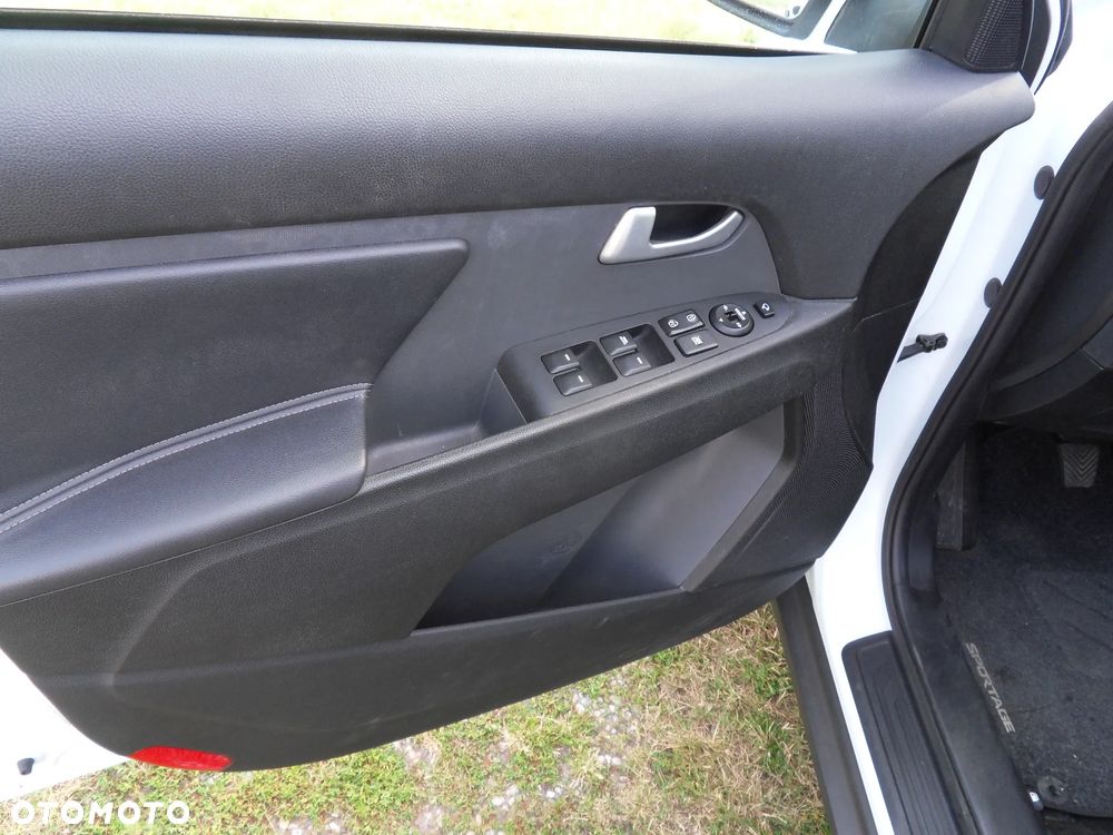 Kia Sportage 1.7 CRDI 2WD Vision - 16