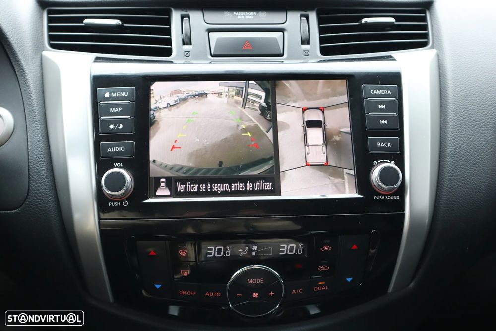 Nissan Navara 2.3 dCi CD 4WD N-Connecta Nav+Barras - 16