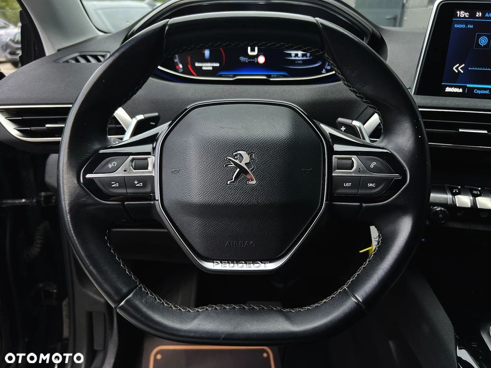 Peugeot 5008 1.6 PureTech Allure S&S EAT8 - 24