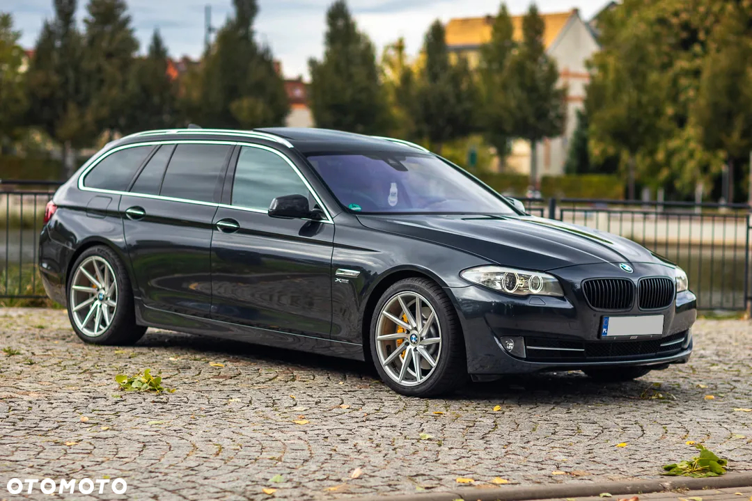 BMW Seria 5 530d xDrive - 4