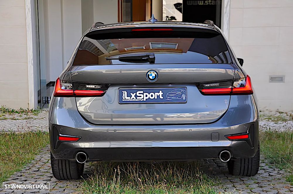 BMW 320 e Touring Corporate Edition Auto - 14
