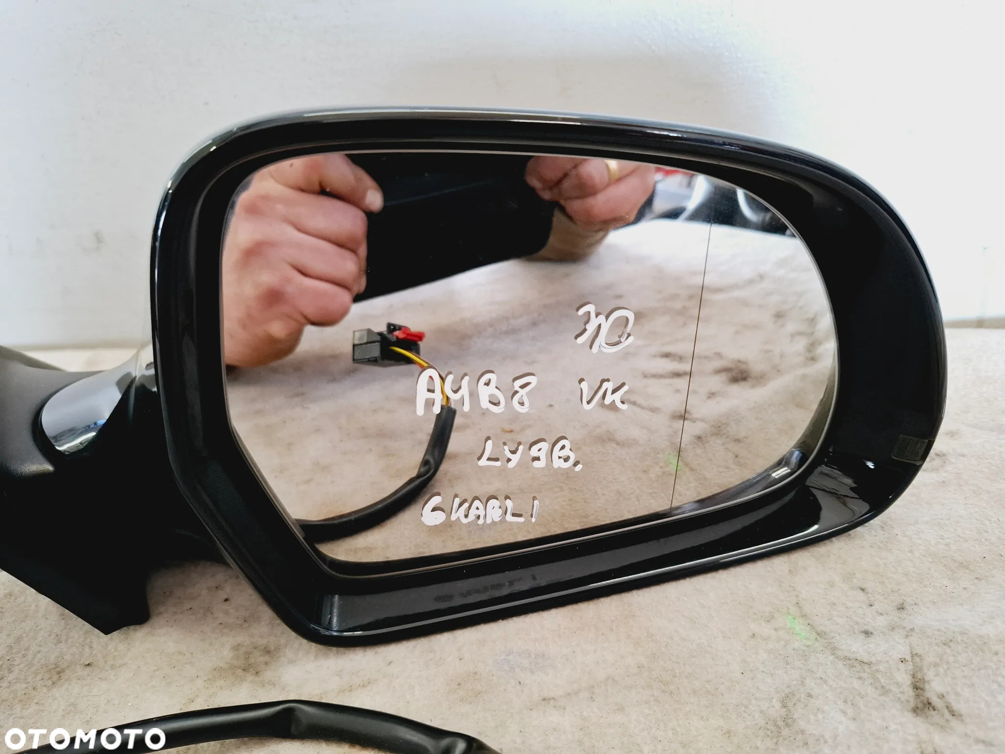 Lusterko Prawe LZ5A/LY9B Audi A4 B8 UK 6-Pin/Kabli - 10