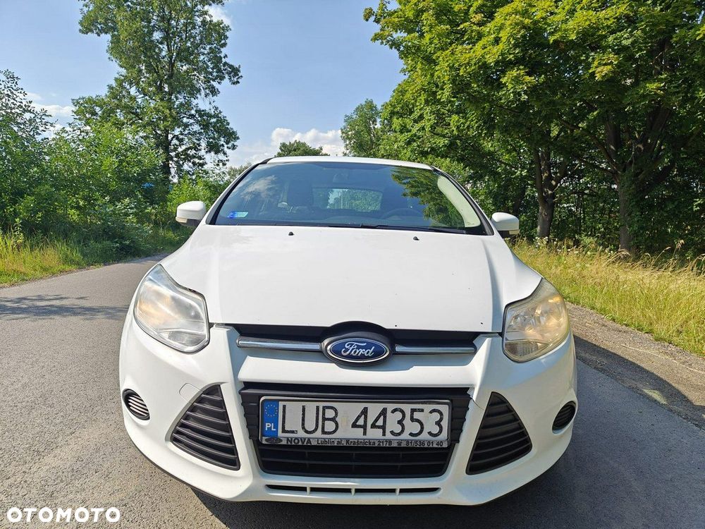 Ford Focus - 8