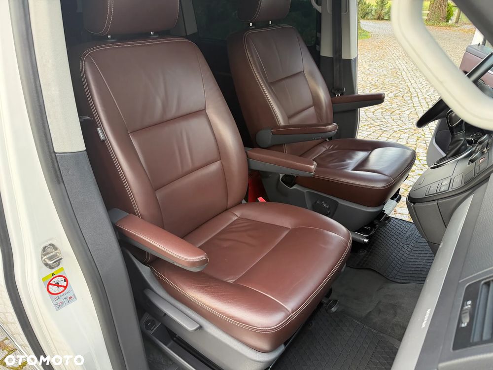 Volkswagen Multivan - 15