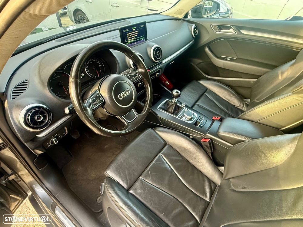 Audi A3 1.6 TDI S-line - 27