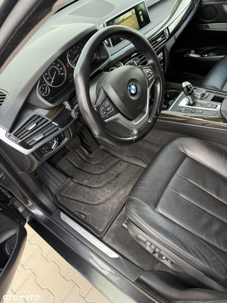 BMW X5 xDrive35i - 18