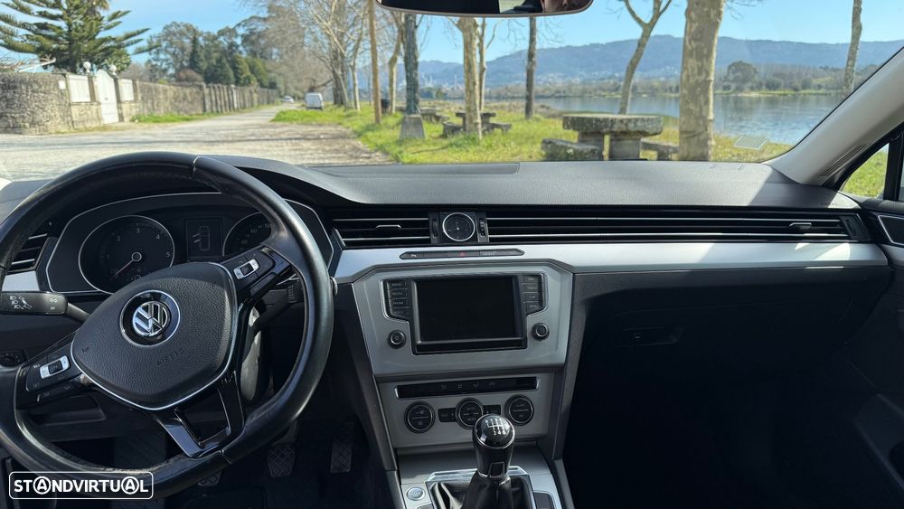 VW Passat Variant 1.6 TDI Confortline - 4