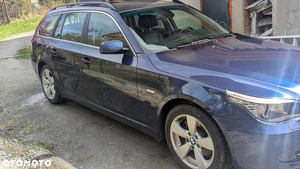 BMW Seria 5 525xi - 7