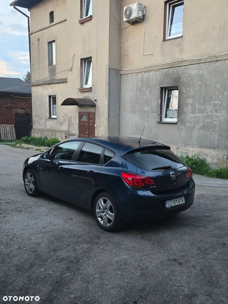 Opel Astra 1.4 - 3