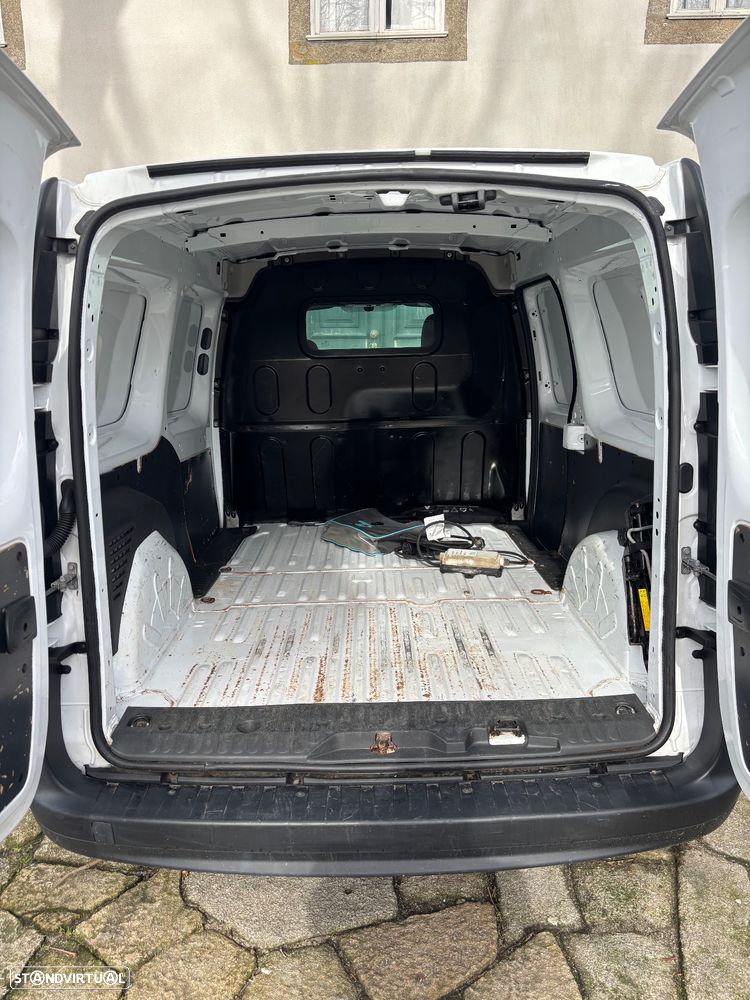 Renault Kangoo ze - 5