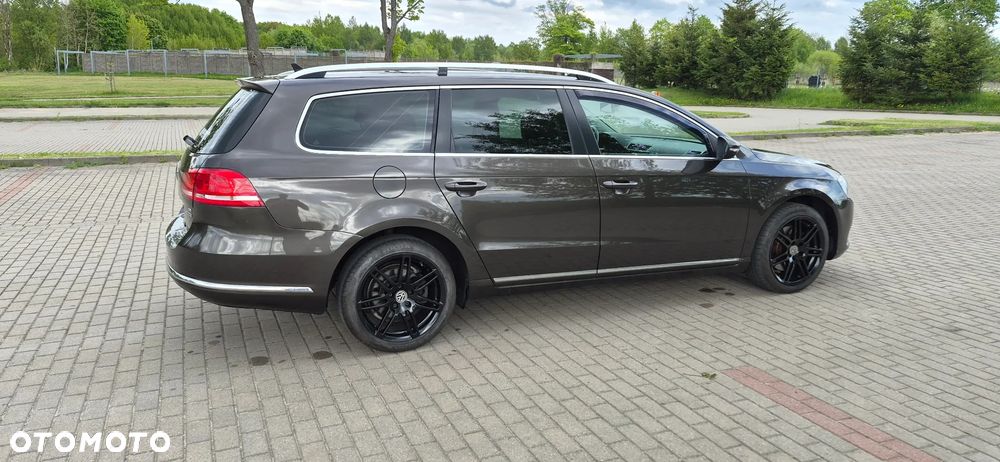 Volkswagen Passat 1.6 TDI Comfortline - 15