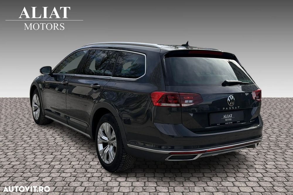 Volkswagen Passat Alltrack 2.0 TDI SCR DSG 4Motion - 6