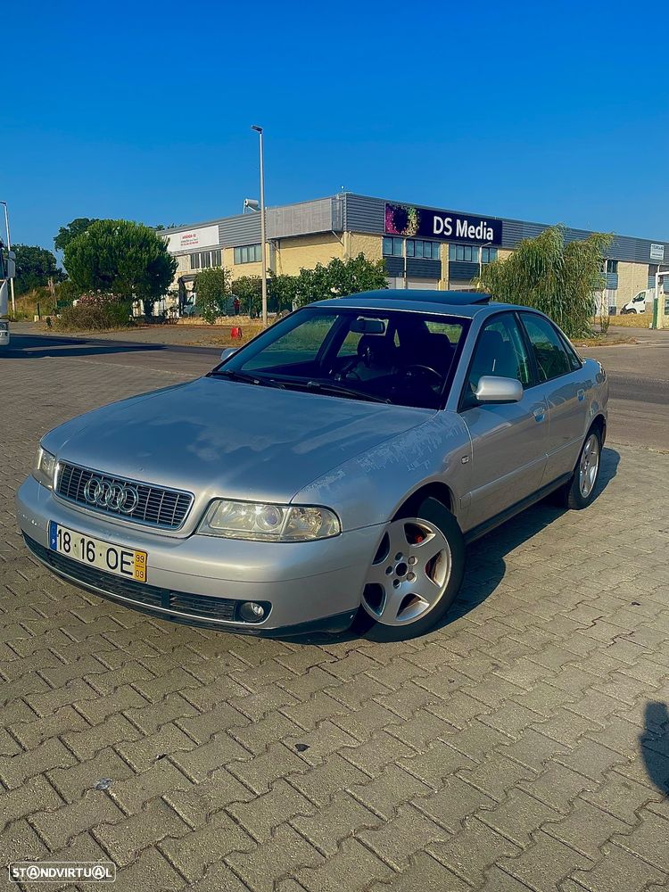 Audi A4 1.8 Turbo Sport - 1