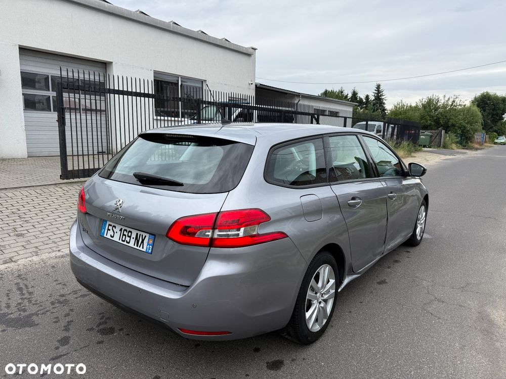 Peugeot 308 1.5 BlueHDi Active S&S EAT8 - 5