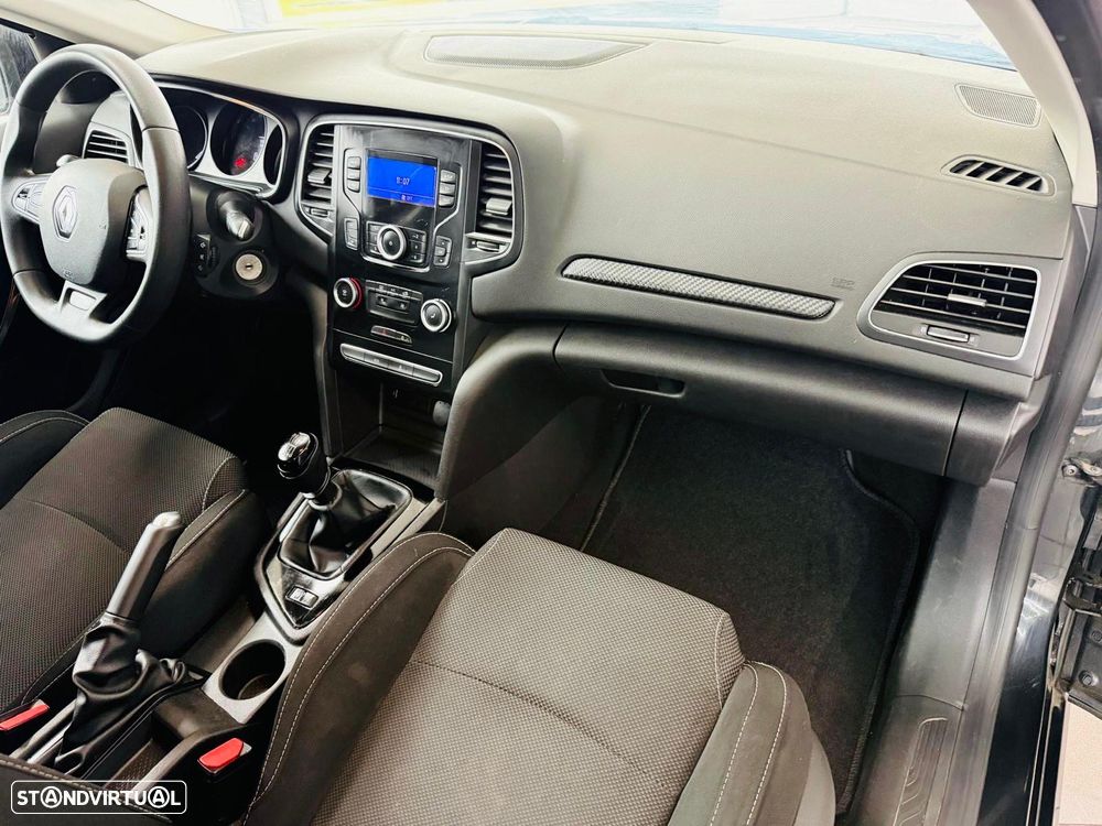 Renault Mégane ENERGY TCe 100 LIMITED - 9