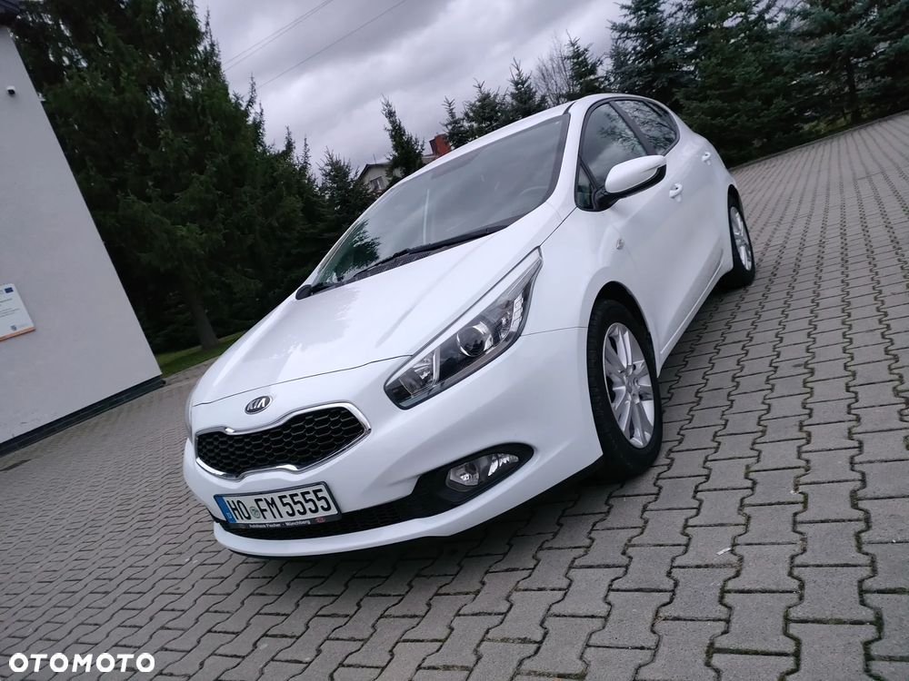 Kia Ceed - 9